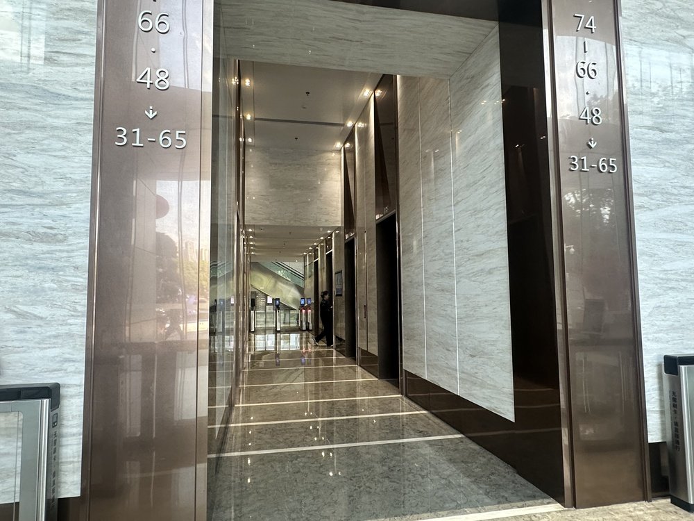 电梯厅1